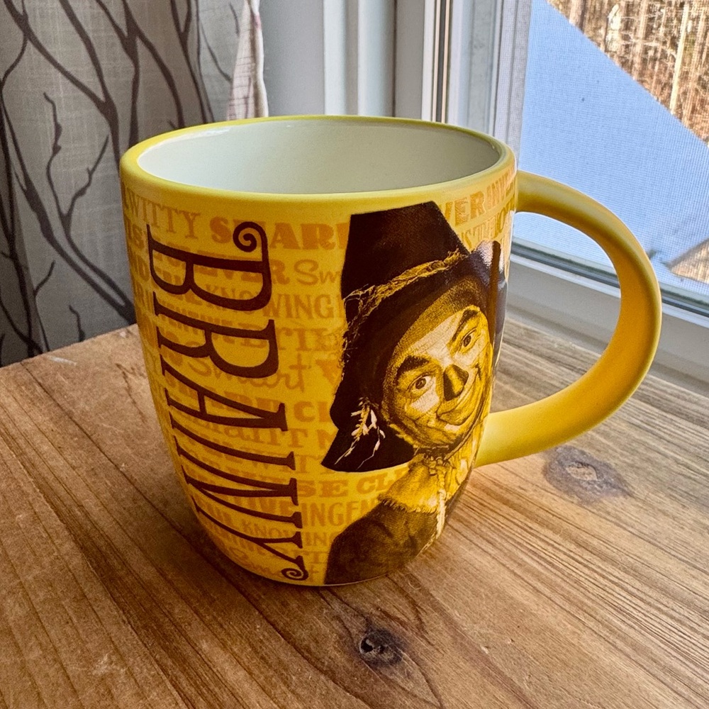 The Wizard of Oz Scarecrow Brainy Yellow Hallmark Mug